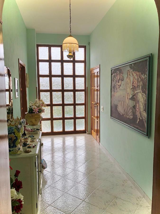 Villa Santa Barbara 阿沃拉 外观 照片