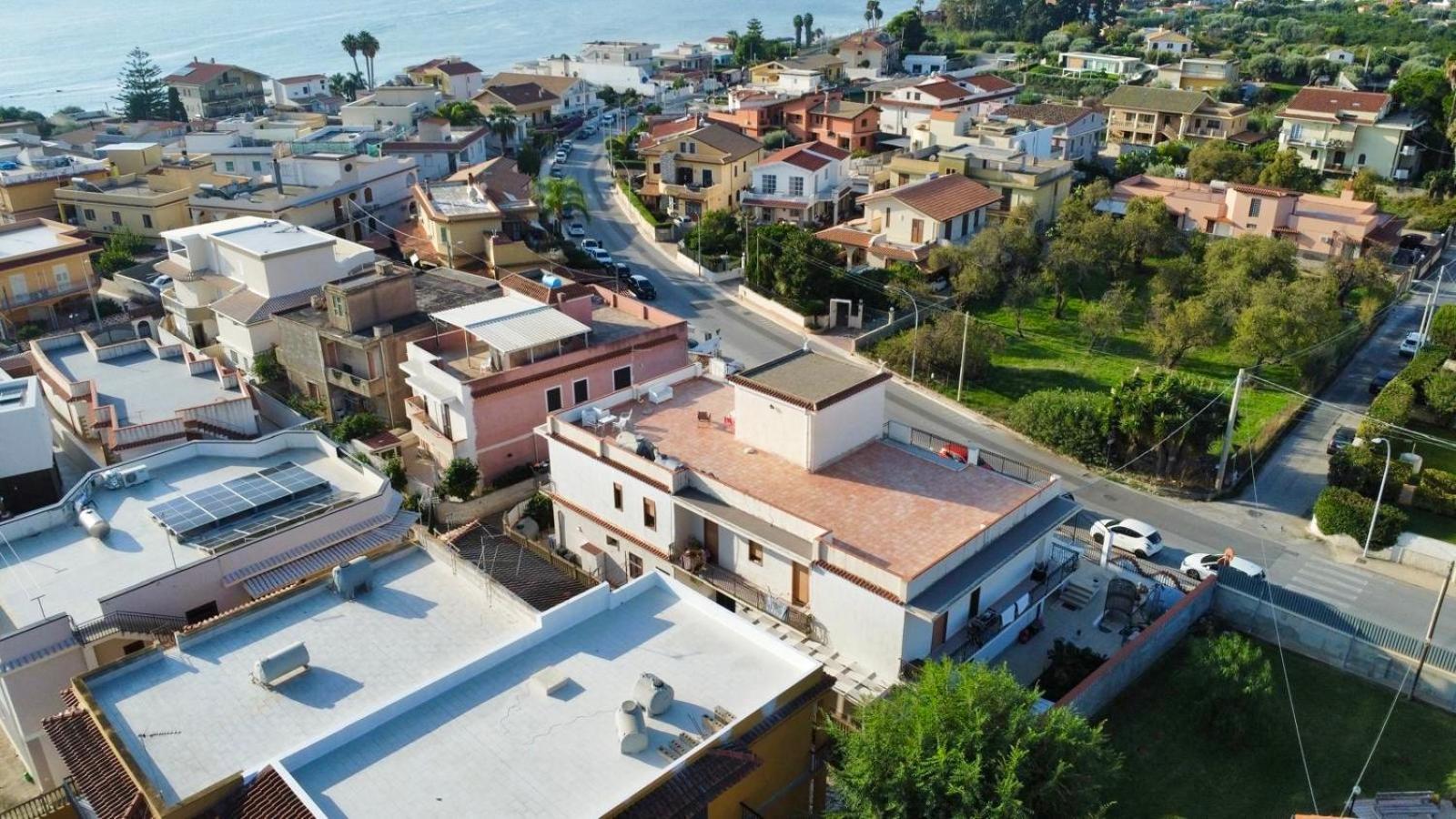 Villa Santa Barbara 阿沃拉 外观 照片