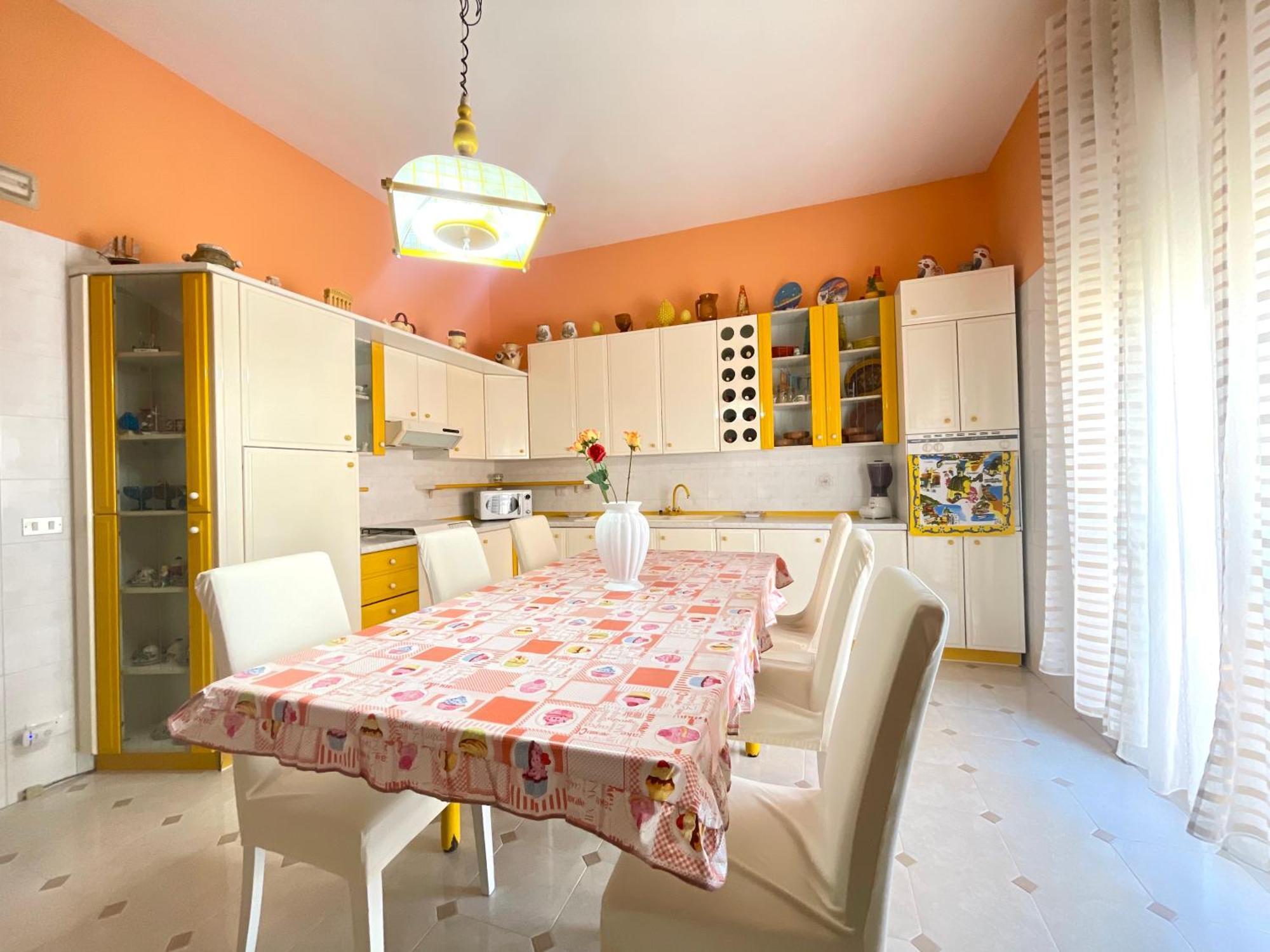Villa Santa Barbara 阿沃拉 外观 照片